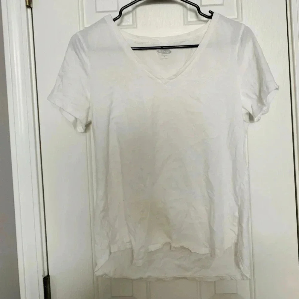 ✅Old Navy T-shirt🌟